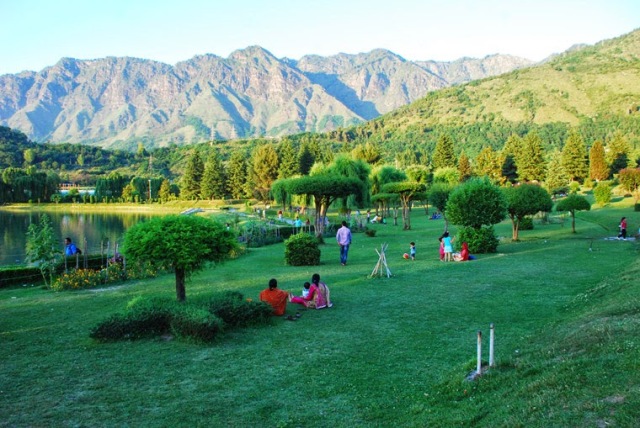 श्रीनगर, जम्मू-कश्मीर (Srinagar, Jammu and Kashmir) 